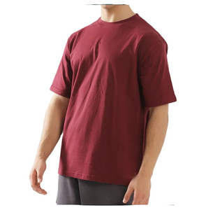 เสื้อยืดลำลองทรงเข้ารูปสำหรับผู้ชาย พิมพ์ลายโลโก้ด้านหน้า ผ้าถักโพลีเอสเตอร์/คอตตอน ระบายอากาศได้ดี ป้องกันการเป็นขุย แขนสั้น - Product Image 1