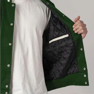 Veste de sport verte pour homme en coton et polyester, couleur unie, col rabattu, fermeture à boutons, vêtement décontracté pour l'automne - Product Image 2