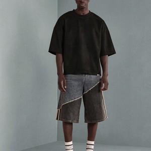 เสื้อยืดผู้ชายปักลาย 3 มิติ สีดำ ผ้าคอตตอนหนานุ่ม ทรงโอเวอร์ไซส์ สตรีทแวร์ รับสกรีนโลโก้ เสื้อยืดโอเวอร์ไซส์พรีเมียมแบบเรียบ - Product Image 3