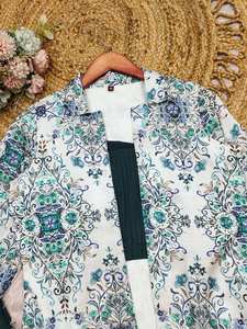 Conjunto Coordinado Premium de Satén Modal con Estampado Digital Tradicional para Mujer con Chaqueta Elegante y Pantalones de Crepé - Ideal para Bodas y Diwali - Product Image 5