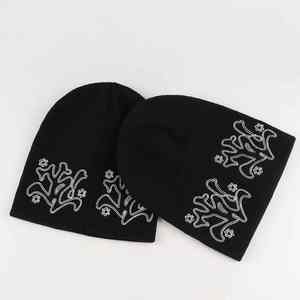 Gorro Personalizado de Alta Calidad con Diseño de Calavera Clásica, Cálido, 100% Acrílico, con Bordado Personalizado - Product Image 5