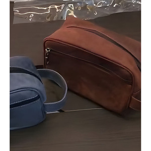 Trousse de Toilette et Organisateur de Voyage en Cuir Gris Véritable avec Pochette à Main et Fermeture Éclair Sécurisée pour Hommes – Pochette de Lavage Décontractée et Tendance - Product Image 3