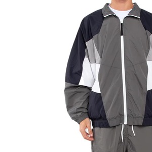 Chaqueta Cortavientos Deportiva Ligera para Hombre, con Bloques de Color, Cuello Camisero, Manga Larga y Detalles Reflectantes - Product Image 5