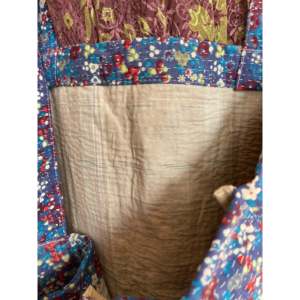 Sac fourre-tout vintage Kantha fait main bleu Liberty avec broderie et fermeture éclair, doublure en coton pour un usage quotidien en été et en hiver - Product Image 6
