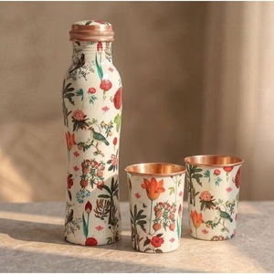 Bouteille d'eau en cuivre avec couvercle, motif flore tropicale, ensemble de vaisselle portable - Product Image 1