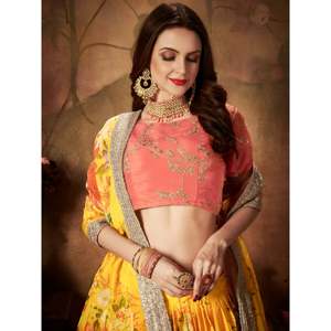 Ensemble Lehenga Choli en organza imprimé jaune pour femmes de grande taille - Product Image 4