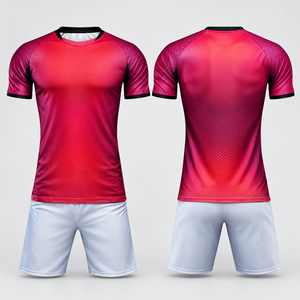 Maillot de football personnalisé à manches courtes pour homme, à faible MOQ, en tissu 100 % polyester respirant et à séchage rapide, de haute qualité - Product Image 1