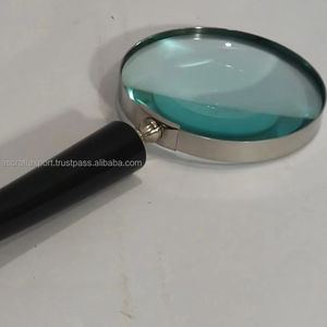 Loupe en métal à finition naturelle avec poignée en corne pour la lecture de livres - Product Image 4