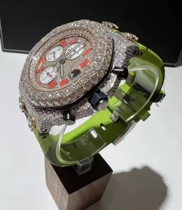Montre chronographe de luxe pour homme sertie de diamants, 43 mm, analogique, quartz, verre saphir, bracelet en caoutchouc, design tendance - Product Image 4