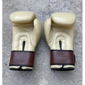 Gants de boxe unisexes en PU noir 16 oz pour adultes, réglables avec sangle, pour entraînement, kickboxing, Sanda, MMA, emballage personnalisable - Product Image 2