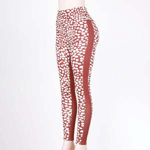 Pantalones de Yoga con Estampado Personalizado, Leggings de Cintura Alta con Efecto Levanta Glúteos para Mujer, Elásticos en Cuatro Direcciones, Compresión de Spandex/Nylon, Ajuste Delgado - Product Image 3