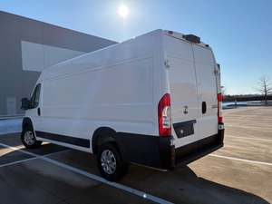 Fourgon utilitaire Promaster 3500 à toit surélevé, modèle robuste, modèle 2024 d'occasion - Product Image 2