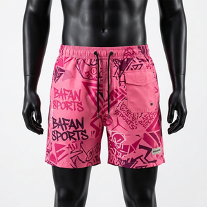 Short de bain pour homme en polyester à séchage rapide de qualité supérieure, vert menthe, côtés en mesh noir, impression intégrale, logo personnalisé - Product Image 2