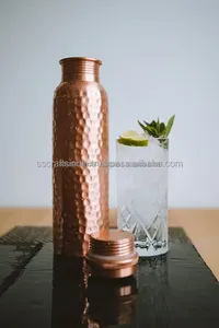 Botella de agua de cobre tradicional Premium Suministro directo de fábrica para curación Ayurvédica y distribución global desde la India - Product Image 5