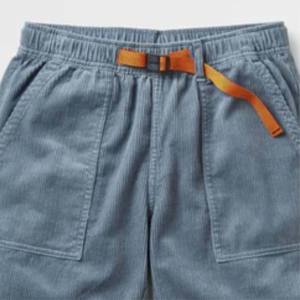 Shorts pour hommes avec cordon et poches, légers et respirants, parfaits pour toutes les saisons - Product Image 1