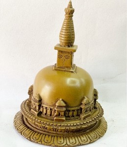 Escultura en miniatura intrincada Stupa artesanal de resina de arte budista de 7 pulgadas - Product Image 4