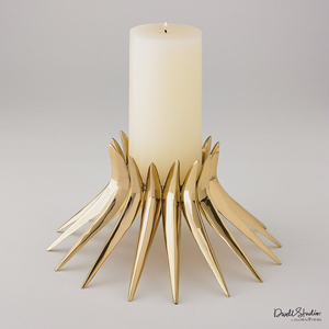 Portavelas apilables de discos de oro en diferentes alturas. Diseño audaz disponible a precios de mayorista. - Product Image 2