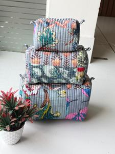 Ensemble de 3 trousses de toilette vintage indiennes matelassées, durables pour les voyages, motif floral, fermeture éclair, pochette à maquillage portable - Product Image 3