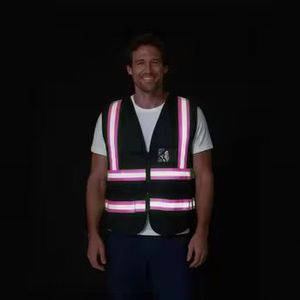 Chaleco de Seguridad Reflectante de Alta Visibilidad de Nuevo Material, Color Rosa, con 5 Bolsillos, Personalizable con Logotipo Impreso - Product Image 1