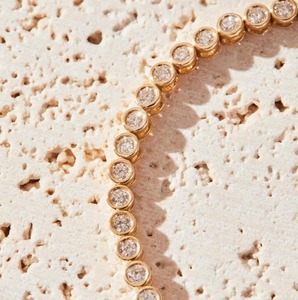 Bracelet tennis en or 14 carats avec diamant taille cœur cultivé en laboratoire plaqué argent (1,30 ct certifié IGI) - Product Image 4