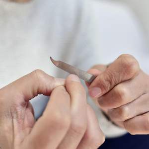 Lima de Uñas Zebra UBI para Pedicura, Doble Cara, Acero Inoxidable, Patrón Recto, Punta Curva Afilada, para Uñas de los Pies, Delgada, Duradera, 5.5 Pulgadas - Product Image 4