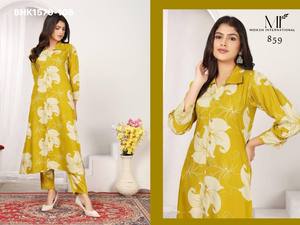 Collection de Kurti-Pant imprimés en rayonne et chanderi de bonne qualité pour femme, fabriqués par un fournisseur indien à prix de gros. - Product Image 5