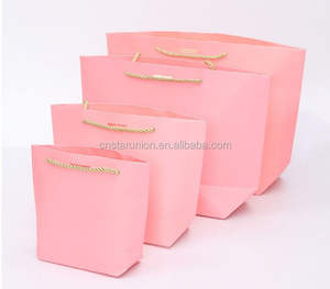Bolsa de Papel para Regalos y Dulces con Laminado Brillante Rosa Personalizado, Estilo Moderno, con Asa de Listón, Producto de Embalaje en Oferta - Product Image 5