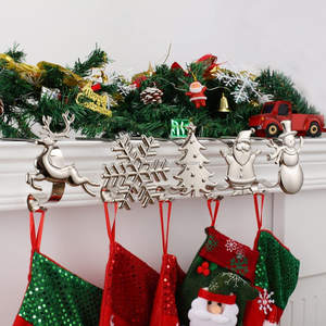 Perchas de medias para manto Juego de 5 soportes de medias de Navidad para decoración de Mantel Ganchos de medias para manto de chimenea - Product Image 1