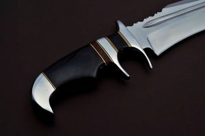 Cuchillo de Camping TOP, Cuchillo Bowie de Acero con Mango de Cuerno de Búfalo, Borde Parcialmente Dentado, Herramienta Multifuncional para Camping al Aire Libre, Duradero - Product Image 4