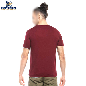 เสื้อยืดแขนสั้นผู้ชาย ผ้าฝ้ายถัก 100% สีแดงเลือดหมู คุณภาพสูง สวมใส่สบาย เนื้อผ้านุ่ม - Product Image 4