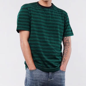 เสื้อยืดคอกลมทรงหลวมสำหรับผู้ชาย ลายทางแนวนอน ผ้าฝ้ายหนานุ่ม สไตล์สตรีทแวร์ แขนสั้น ผลิตโดยผู้ผลิต OEM ODM - Product Image 5