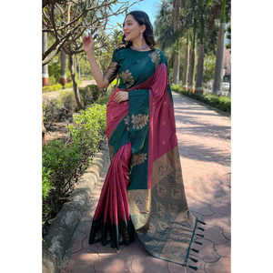 Sari de Seda Suave Rosa Rojizo con Bordado Floral y Contraste Tejido con Hilo Zari para Bodas, 0.65g - Product Image 3