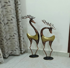 รูปปั้นกวางทำมือจากโลหะทองเหลืองและทองคำ พร้อมเขากวางลายเกลียวคลื่น จำหน่ายในราคาขายส่ง - Product Image 1