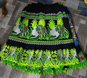 Faldas de Alta Calidad con Bordado, Estilo Nuevo, Personalizadas para Mujer, Cintura Alta, Estilo Sirena, Inspiradas en las Islas del Pacífico, Micronesia - Product Image 3