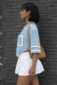 Camiseta deportiva holgada estilo universitario personalizada, camiseta corta informal con estampado de letras personalizadas, camiseta de fútbol americano. - Product Image 4