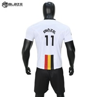 Conjunto de Camiseta de Fútbol Transpirable y Ligera con Logotipo Personalizado, Uniforme de Fútbol de Alta Calidad para Jugadores Tailandeses con Tallas Personalizadas