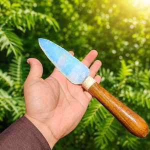 Cuchillo Artesanal de Punta de Flecha de Opalita con Mango de Madera, Escultura Tallada Única, Arte Coleccionable, Imitación Antigua para Decoración del Hogar - Product Image 6