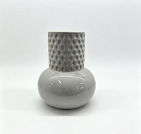 Vase en céramique moderne, design coloré et créatif, vase décoratif, accepte la personnalisation, décoration d'intérieur, vase en céramique créatif