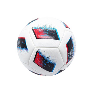 Balón de fútbol de alta retención de aire, cosido a máquina, de alta calidad, con logo personalizado, nuevo diseño, para exteriores, duradero, ligero y ecológico. - Product Image 1
