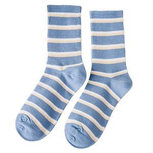 Pas de commande minimum, logo personnalisé, broderie tendance, jacquard, chaussettes de sport fines en coton pour femmes, colorées et mignonnes - Product Image 6