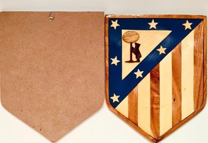 Plaques murales en bois artisanales en intarsia, décoration intérieure, affichage des logos des clubs de football, fabriquées en usine au Vietnam, bon prix - Product Image 1
