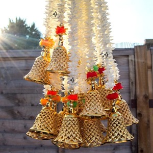 Sculpture murale artificielle en feuilles de jasmin, décoration florale blanche suspendue pour mariages indiens, festivals, fêtes, maison, Pooja - Product Image 1