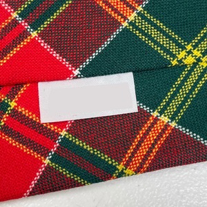 Corbata de Tartán Rojo OEM, Corbata de Seda Jacquard a Cuadros para Uniformes Escolares y Corporativos - Product Image 4