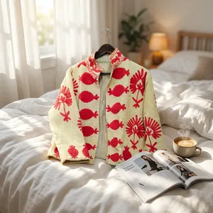 Veste à manches longues pour femme Silkgram en coton beige brodée Suzani, coupe-vent et respirante, à col montant et motif floral - Product Image 4