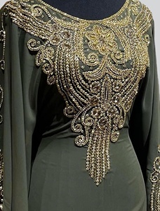 Abaya Modeste en Velours de Dubaï 2026 pour Femme, Cardigan Kaftan Élégant à Col Ouvert, Broderie de Cristaux et Perles, Longueur Ras du Sol, Coupe Évasée - Product Image 5