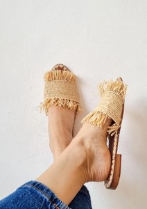 รองเท้าสานราฟเฟียทำมือ: รองเท้าส้นแบนหนังสำหรับผู้หญิงใส่หน้าร้อน - Product Image 3