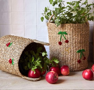 Wholesale Seagrass Storage <b>Basket</b> Set Handwoven Fruit Embroidered Organizer Bin Creative Round <b>Wicker</b> Pot with <b>Handles</b> - Product Image 2