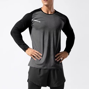 เสื้อยืดวิ่งออกกำลังกายกลางแจ้งสำหรับฤดูใบไม้ร่วงและฤดูหนาว น้ำหนัก 200 กรัม แห้งเร็ว แขนสั้น คอกลม ชุดฝึกซ้อม ลายเรียบ - Product Image 1