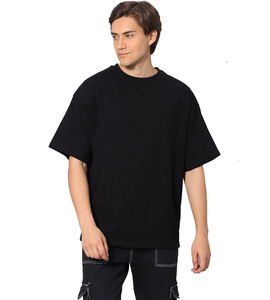 Camiseta básica de manga corta para hombre, negra, lisa, de corte holgado y extragrande, con cuello redondo. - Product Image 1