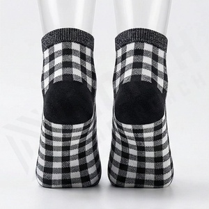 Women <b>Tight</b> Compression Polyester Nylon Running Socks Athletic Sports Support Breathable Moisture Wicking Pro Customized Color - Product Image 2